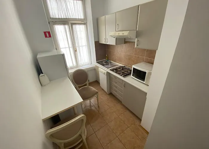 Fantastic-inn - Ch30 * Varsó