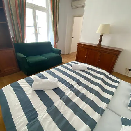 Fantastic-inn - Ch30 * Varsavia