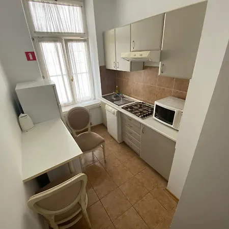 Fantastic-inn - Ch30 * Varsavia